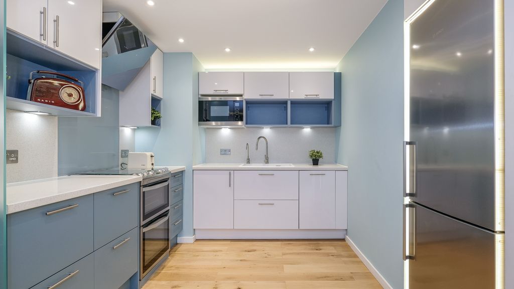 Property photo 3 of 24