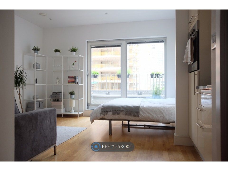 Property photo 1 of 7 Living Space Bed Down