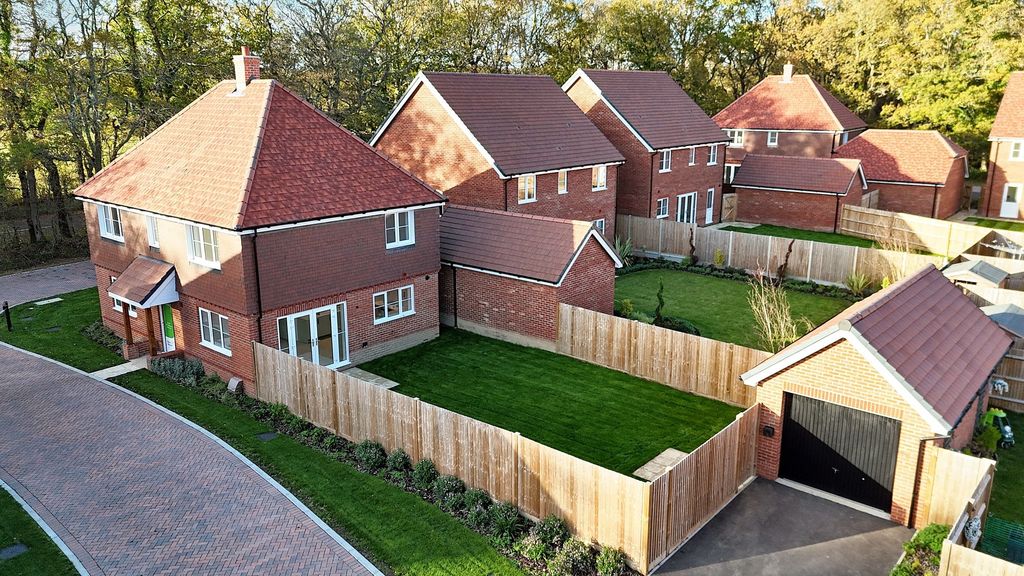 Property photo 2 of 19