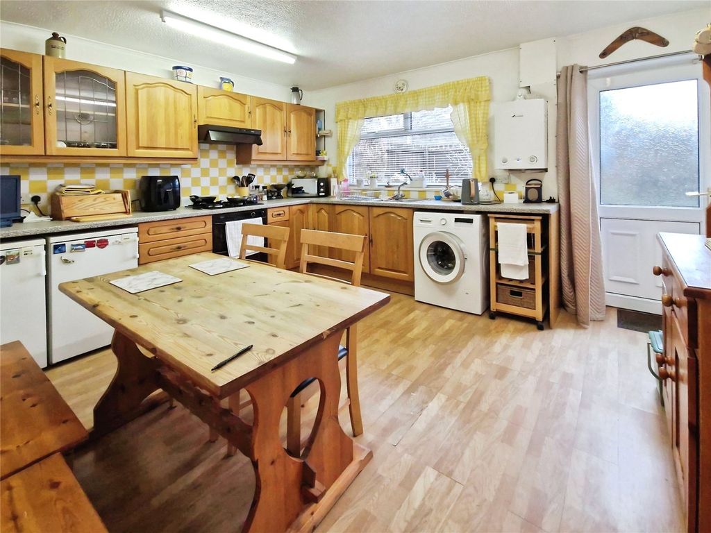 Property photo 3 of 17 Picture No. 02