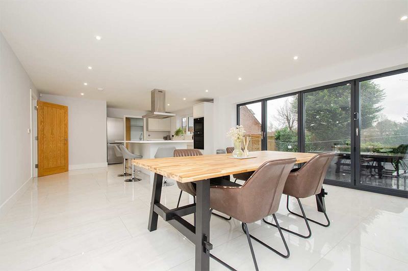 Property photo 2 of 34 Photo 8