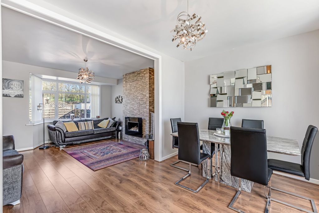 Property photo 3 of 24 Picture No. 27