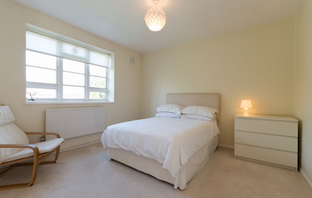 Property photo 1 of 14 39 Melford Court-1