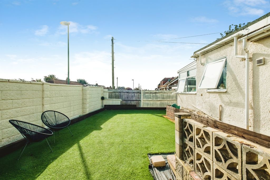 Property photo 3 of 20