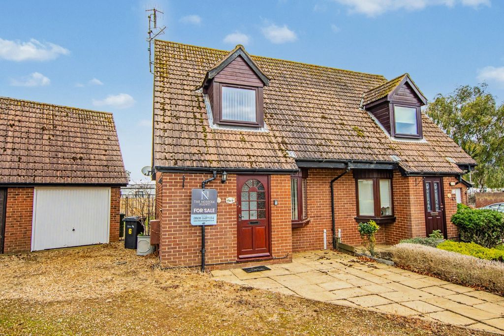 Property photo 1 of 12 5566092