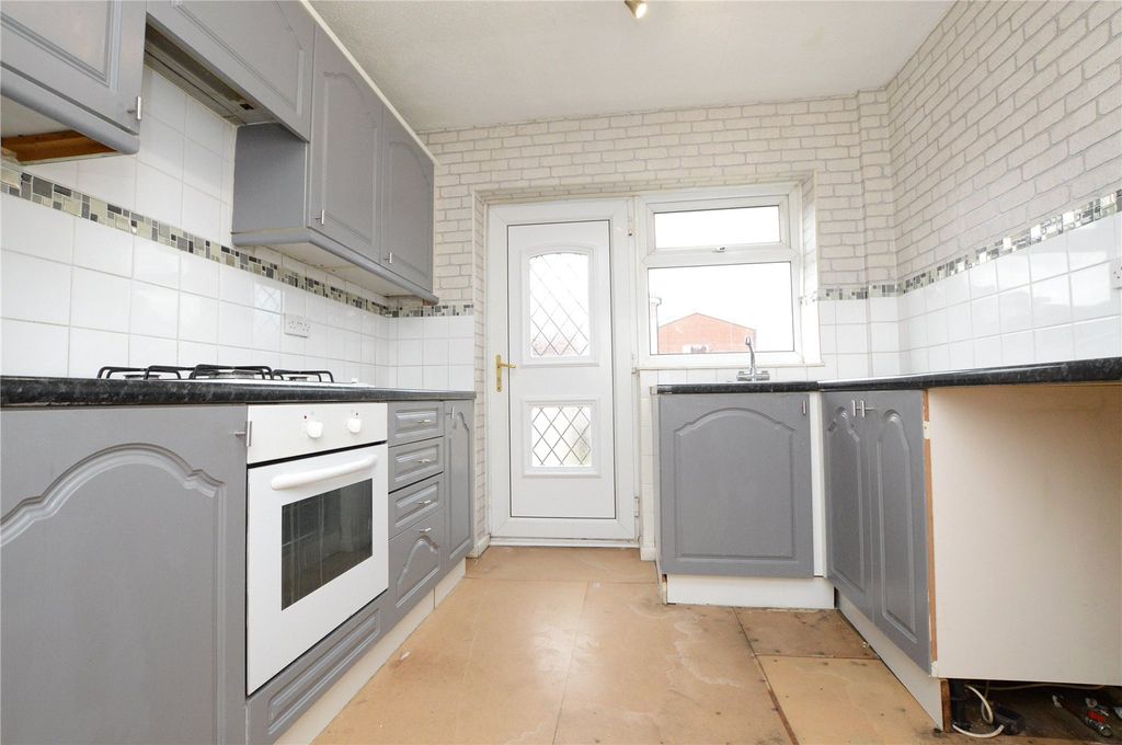 Property photo 3 of 13 Picture No. 02
