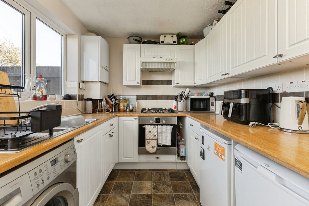Property photo 2 of 11 Pbox-Img.Jpg