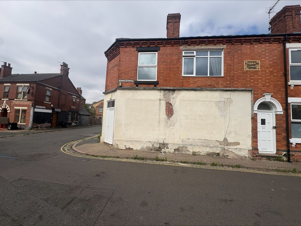 Property photo 2 of 17