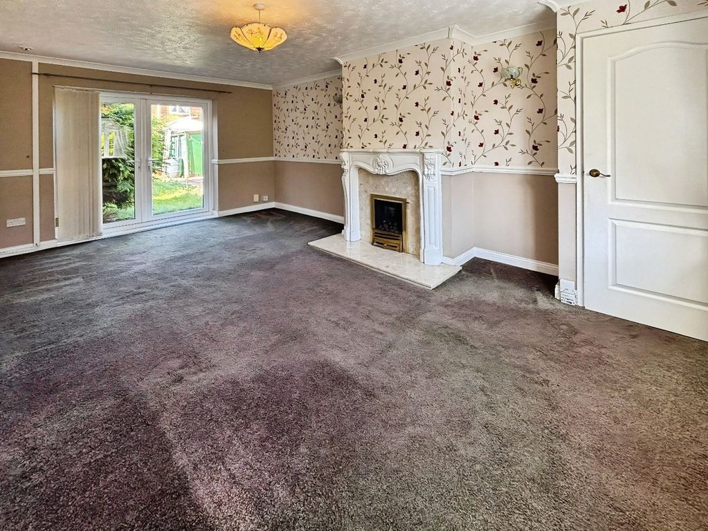 Property photo 2 of 19 5568601