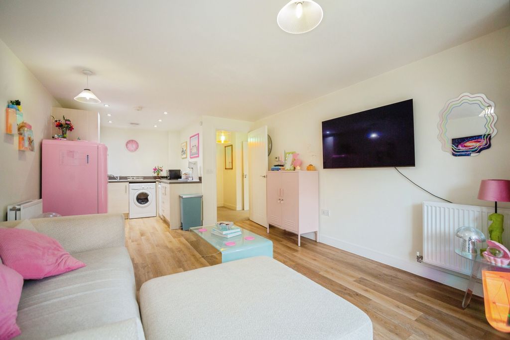 Property photo 2 of 14 Lounge/Dining Room