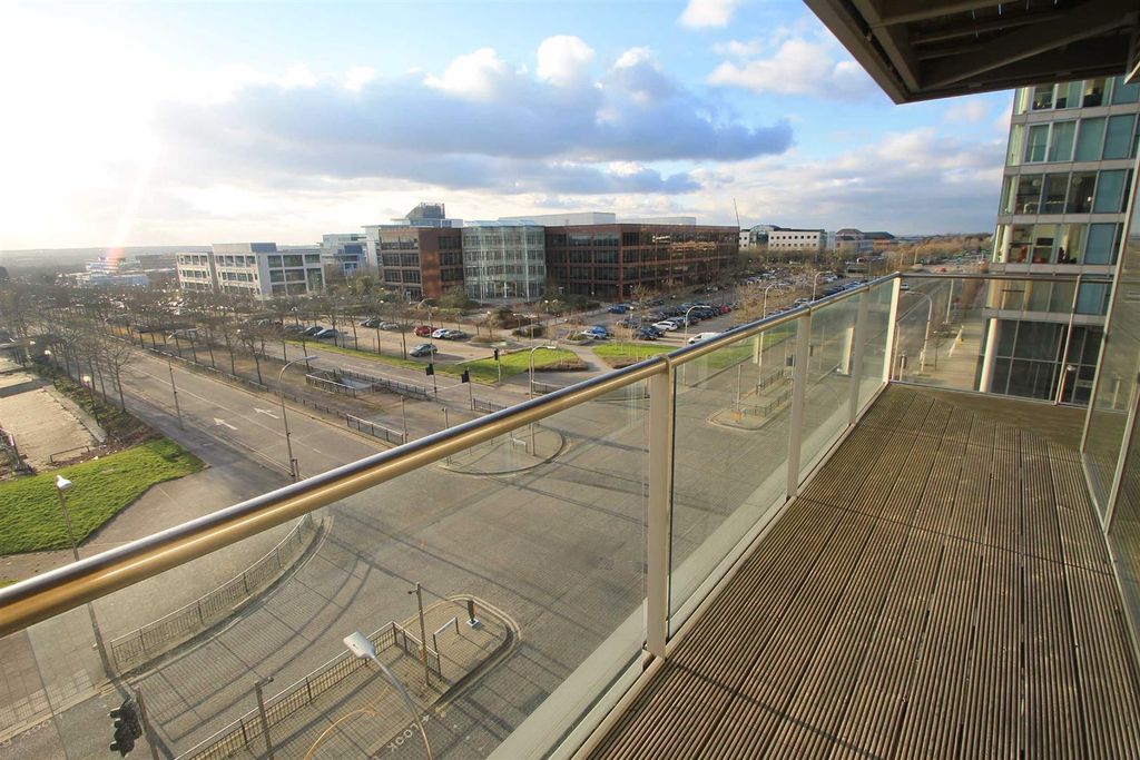 Property photo 1 of 23