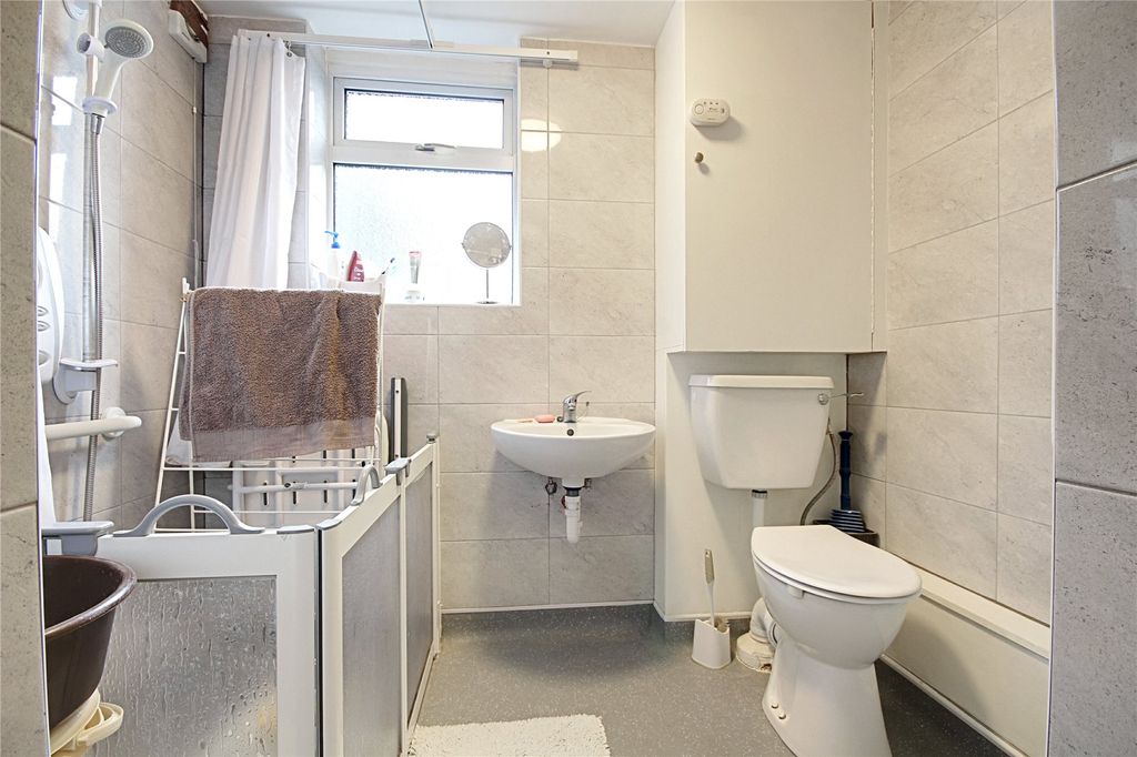 Property photo 3 of 11 Picture No. 10