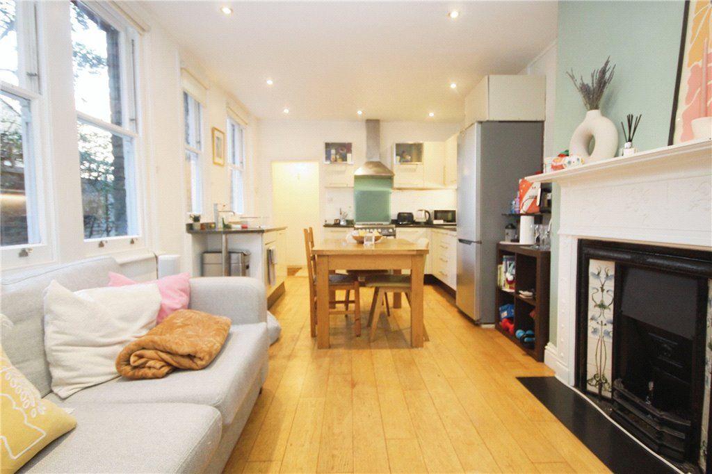 Property photo 2 of 14 Reception/Kitchen