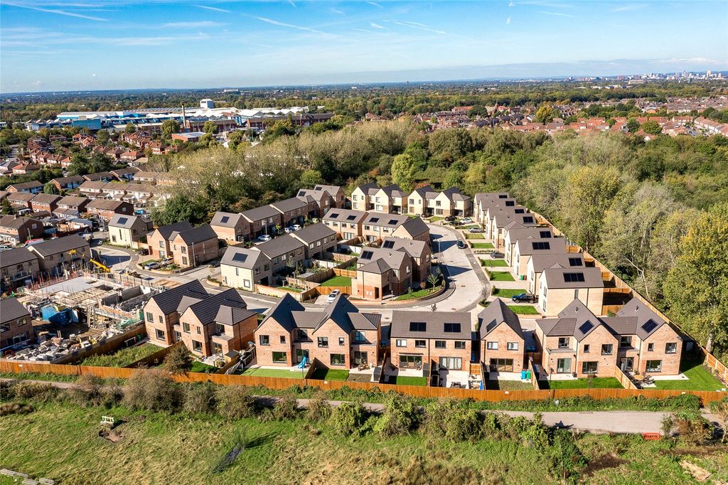 Property photo 2 of 29 Picture No. 32