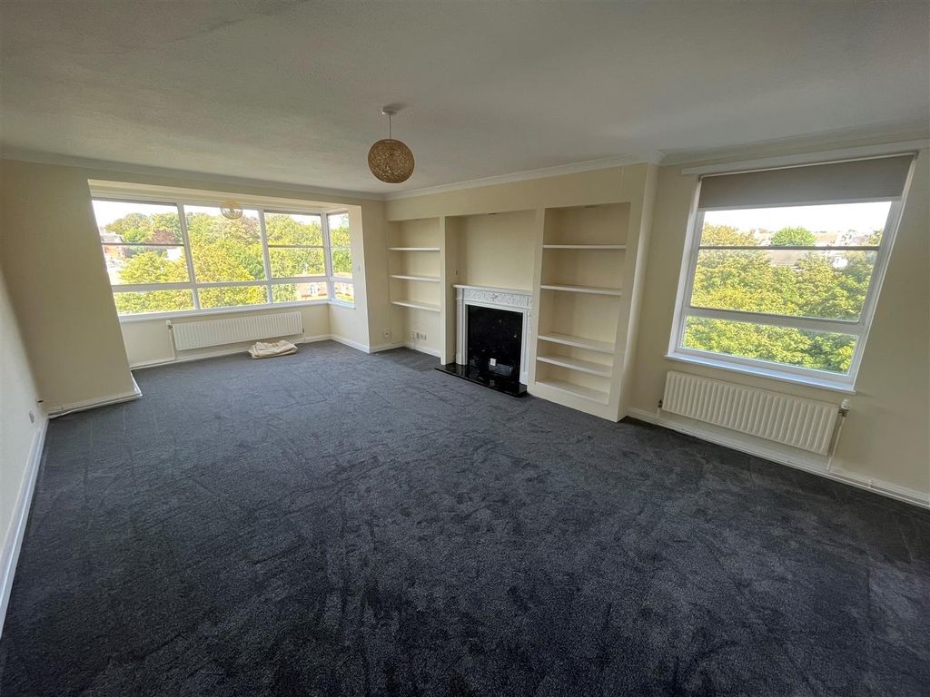 Property photo 2 of 8 6.Jpg