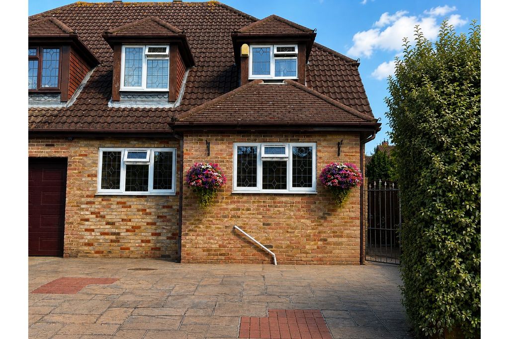 Property photo 1 of 31