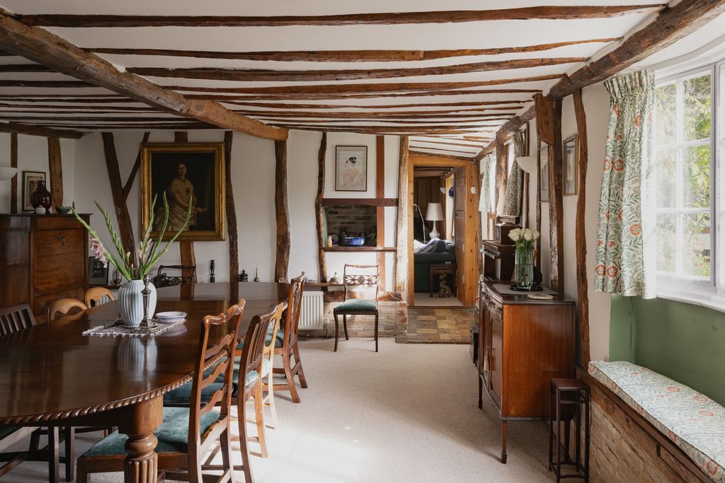 Property photo 2 of 40 312449 - 10 High St, Toft-7.Jpg