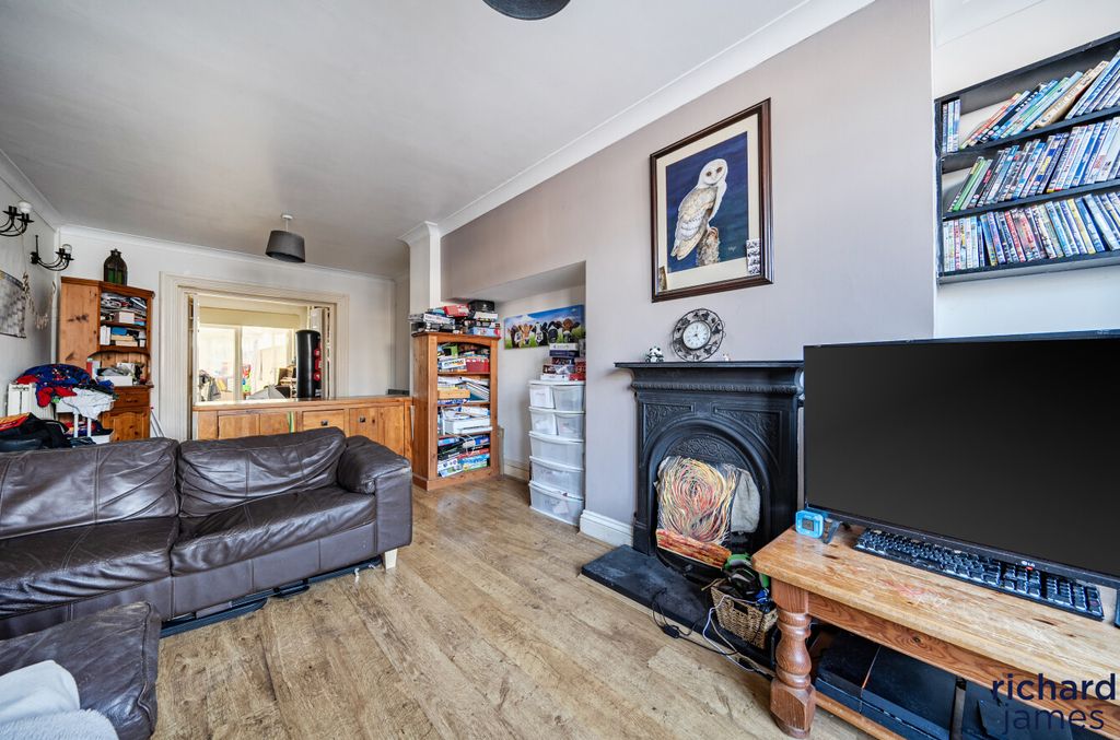 Property photo 2 of 12 Bc20Dd6A15Af45A9B7B637734768E2F5