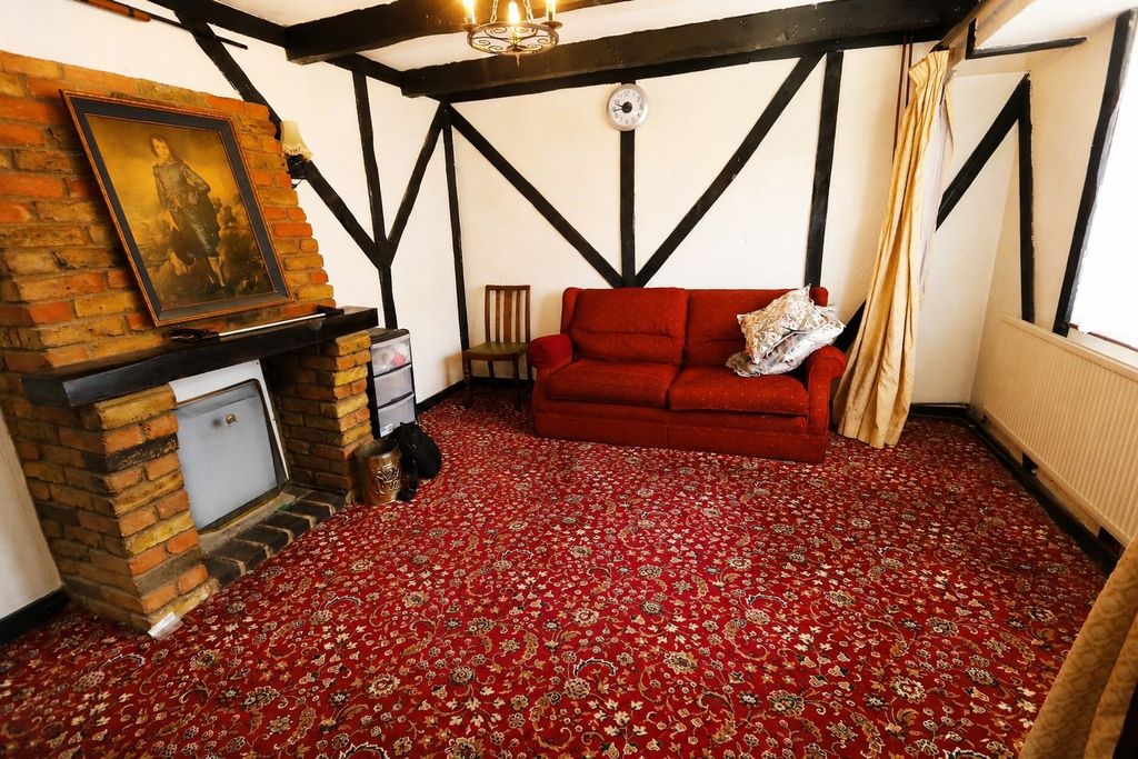 Property photo 2 of 18 4625451
