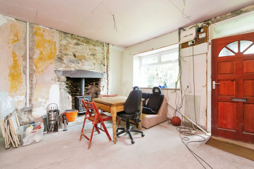 Property photo 3 of 17 Photography