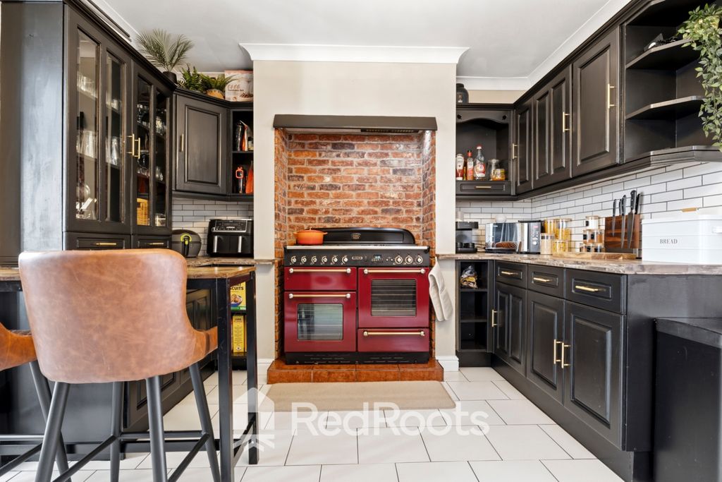 Property photo 3 of 25 5286704