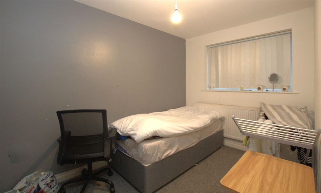 Additional image 5 of 4 bed flat for saleSefton Road, Middlesbrough TS3