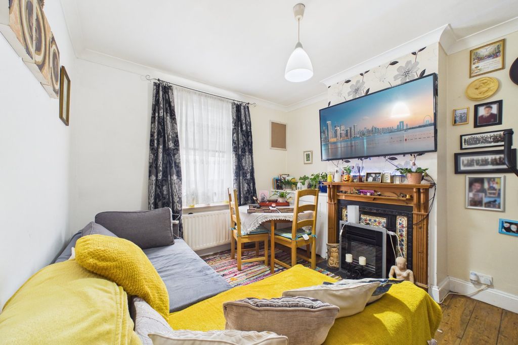 Property photo 2 of 7 Picture No. 02