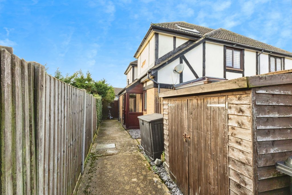 Property photo 3 of 22