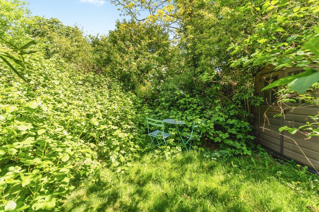 Property photo 3 of 19 Garden