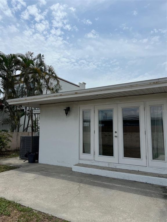 Property photo 3 of 17 <Alttext/>