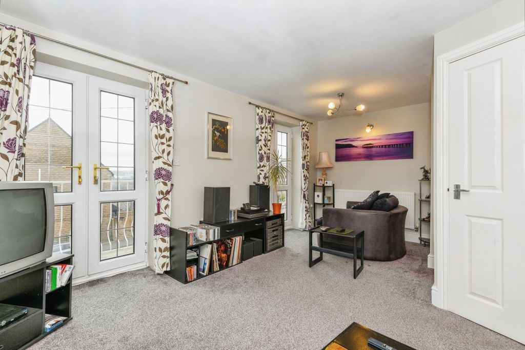 Property photo 2 of 17 Photography