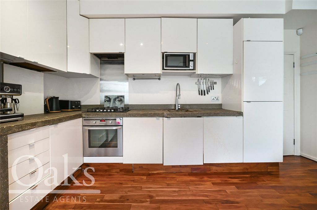 Property photo 3 of 8 Picture No. 07