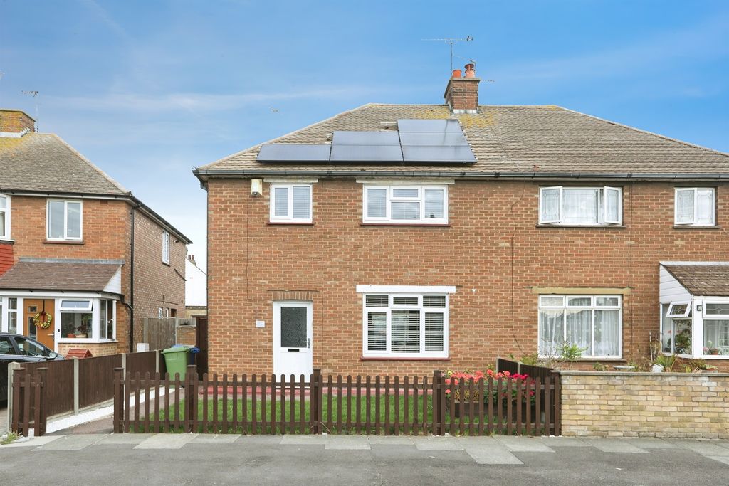 Property photo 1 of 16