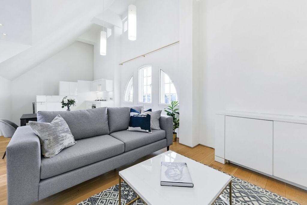 Property photo 1 of 21 Jll