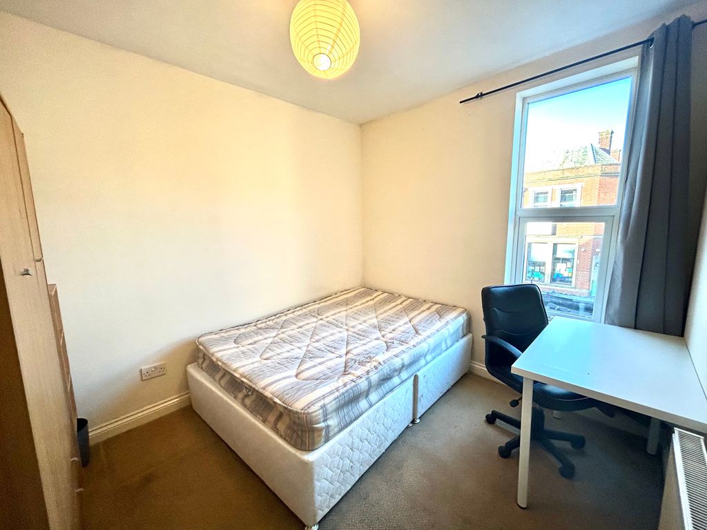 Property photo 1 of 4