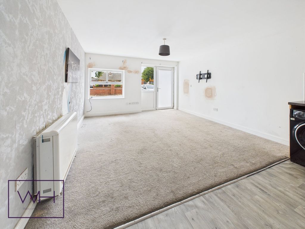 Property photo 3 of 7 Cam03785G0-Pr0284-Still004