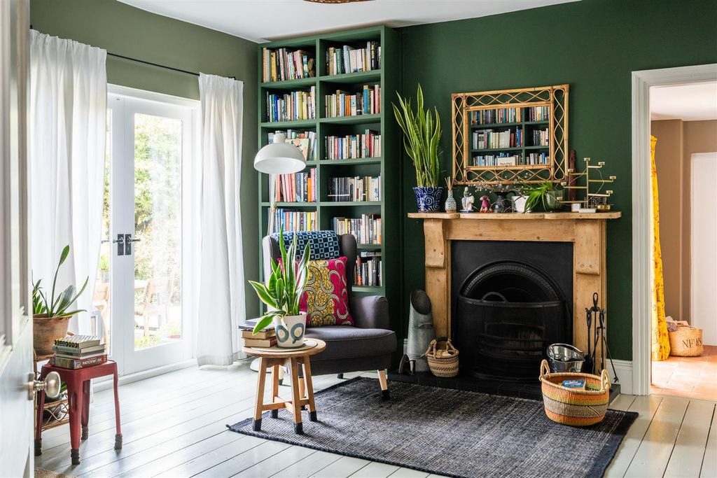 Property photo 3 of 32 37 Bellemere Road_74.Jpg