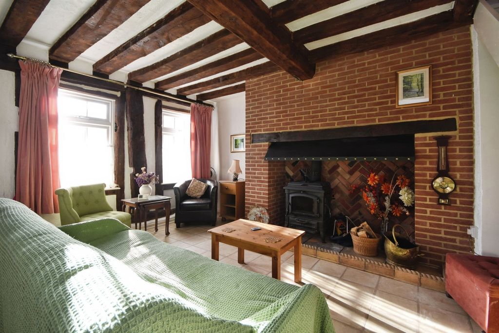 Property photo 2 of 17