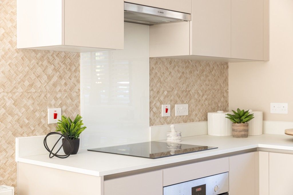 Property photo 2 of 7 Ingatestone Kitchen Close Up Internal