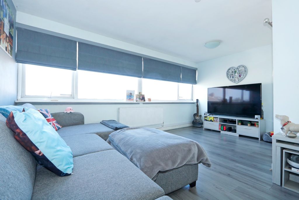 Property photo 1 of 11 5111940