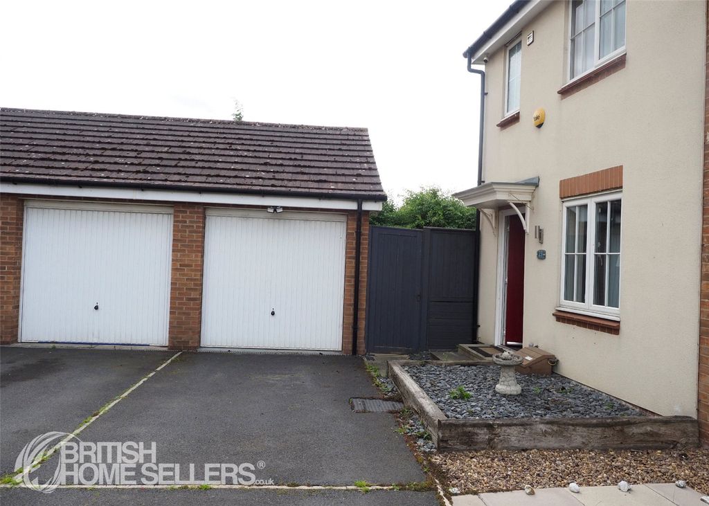 Property photo 2 of 22 Picture No. 18