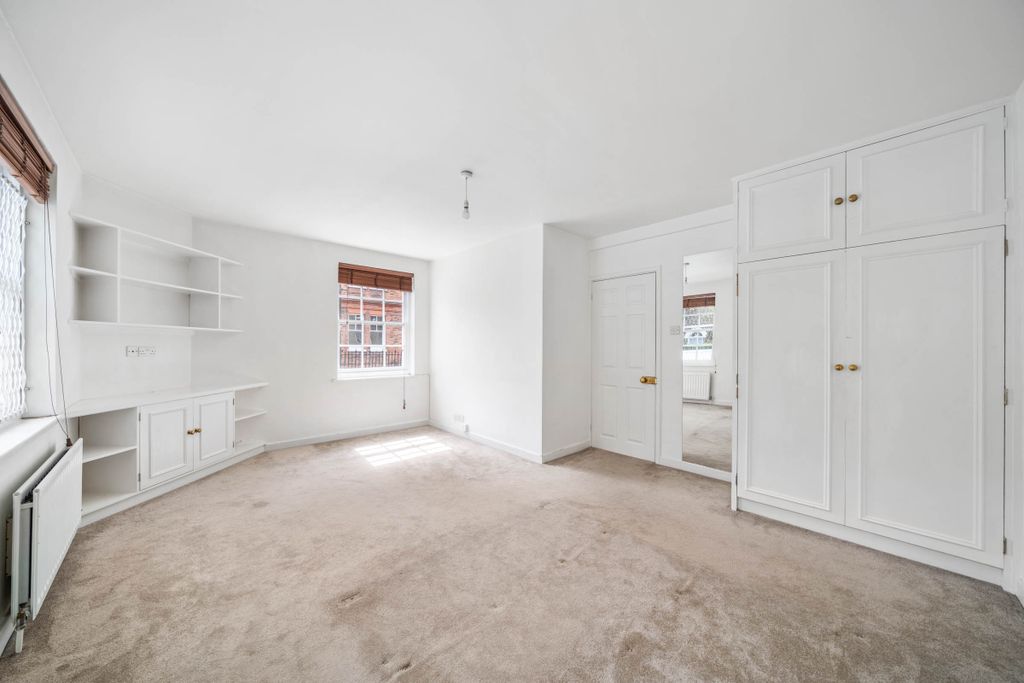 Property photo 3 of 7
