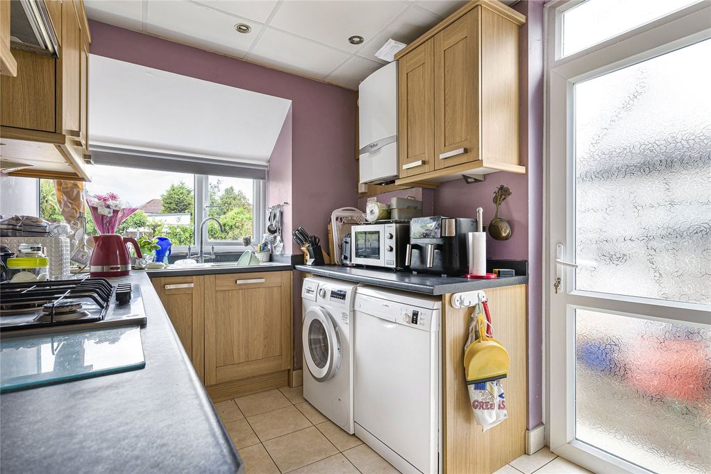 Property photo 3 of 18 Picture No. 10
