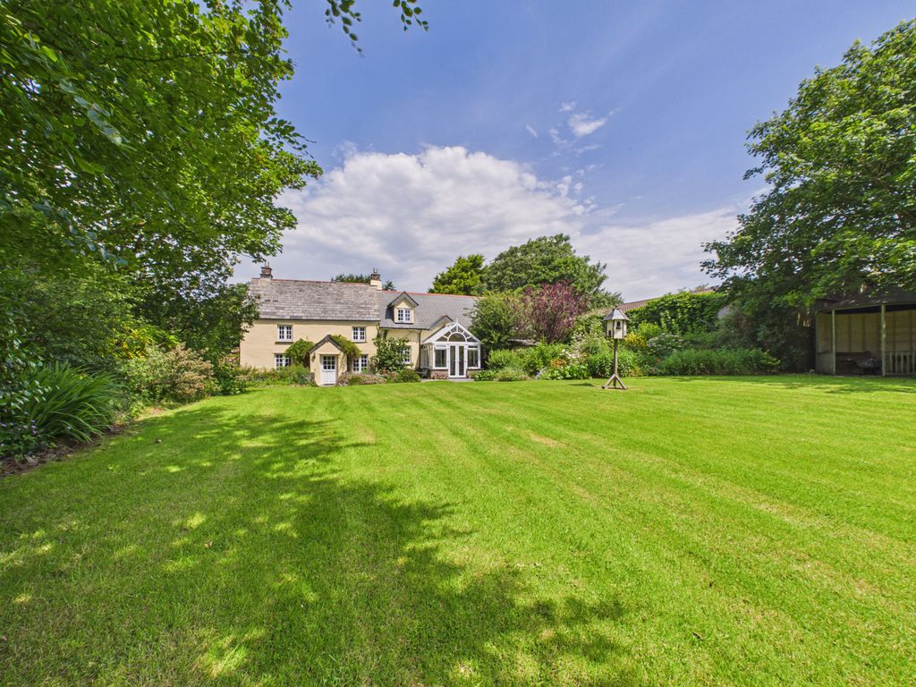 Property photo 1 of 27