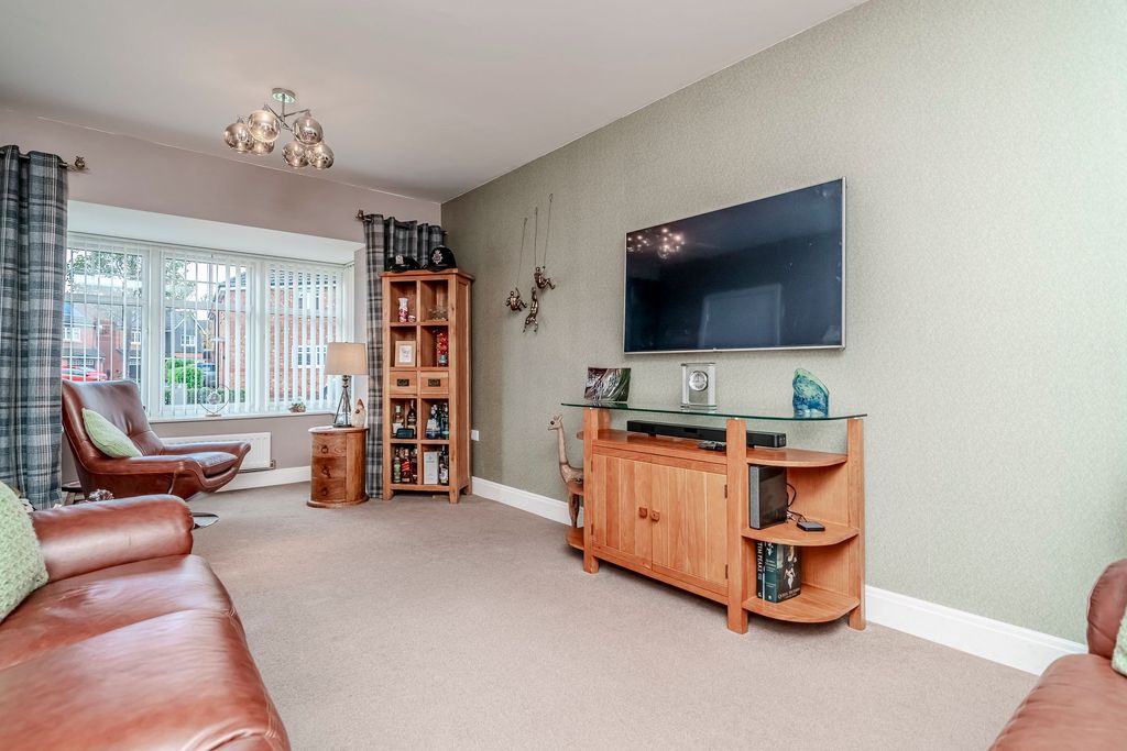 Property photo 3 of 51