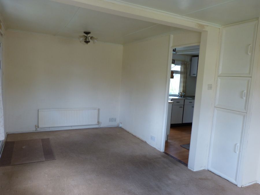 Property photo 3 of 19 Lounge