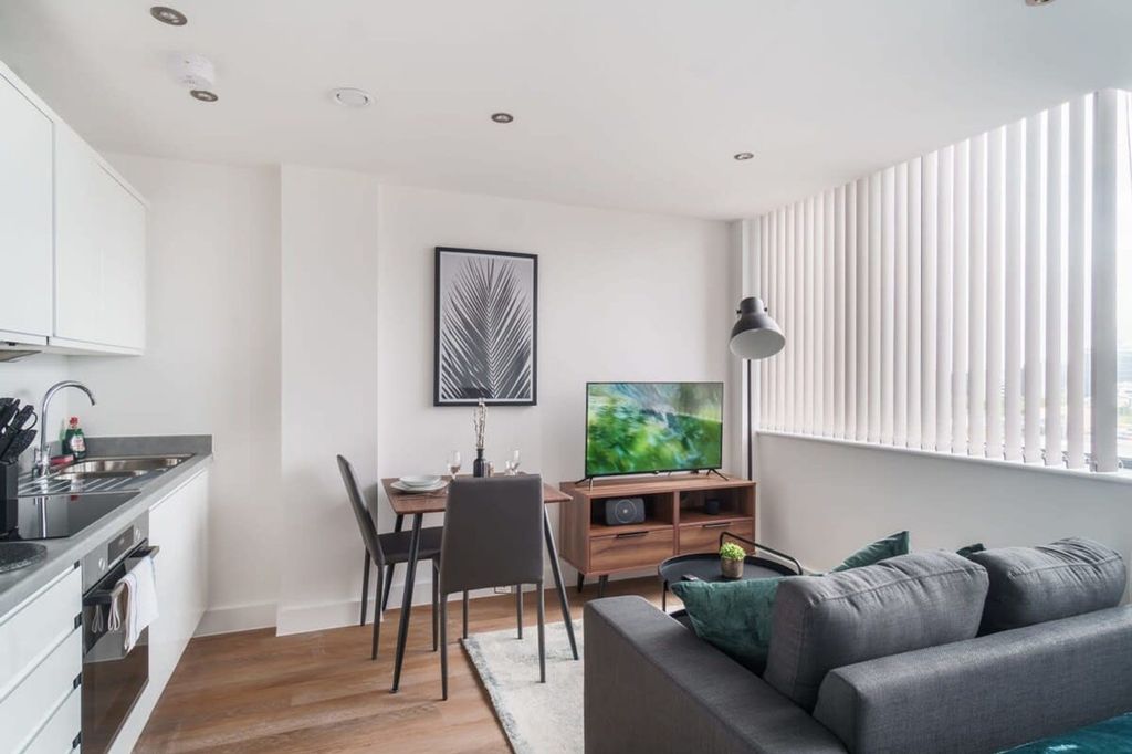 Property photo 1 of 16 Living Room