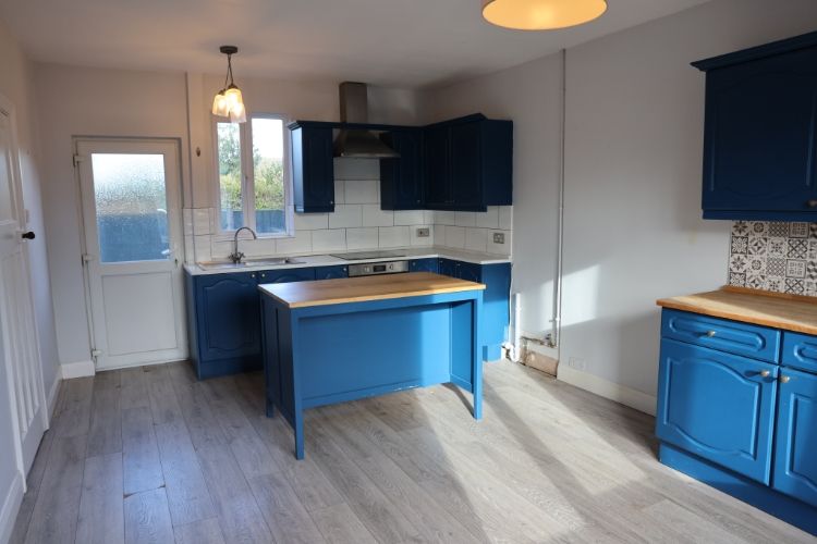 Property photo 3 of 12 Property