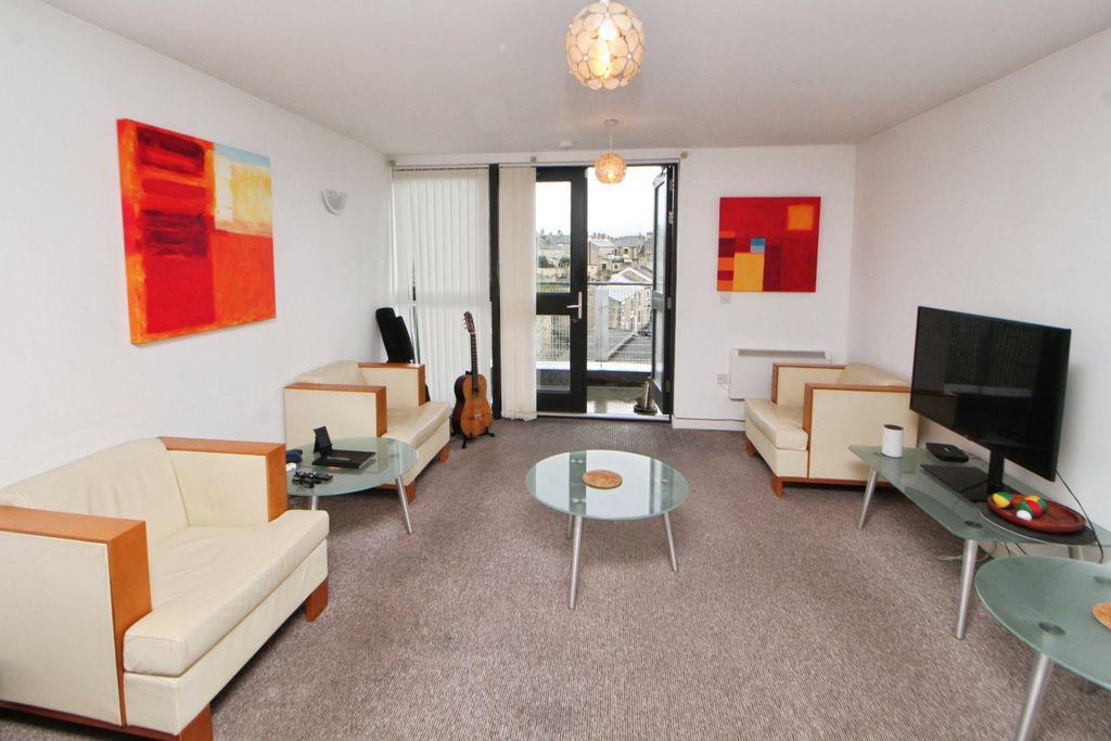 Property photo 2 of 11 Picture No. 10