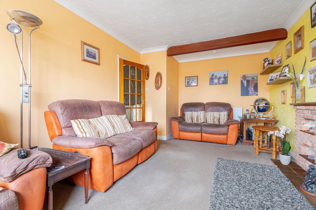 Property photo 3 of 15